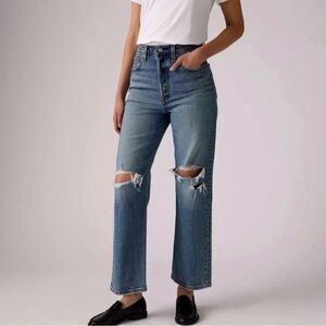 LEVIS Women’s Blue Ribcage Straight Ankle Raw Hem Distressed Jeans Size 28
